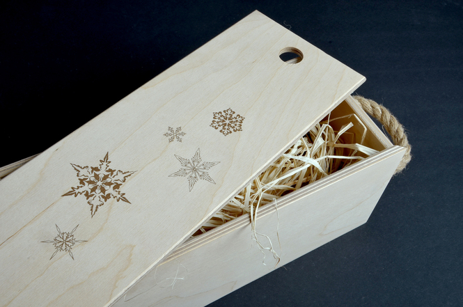 деревянные коробки для новогодних подарков